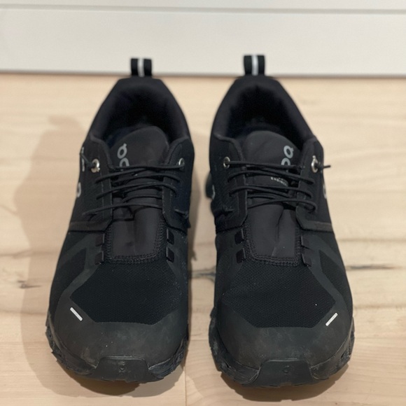 On Cloud Women’s Cloud 5 Black Waterproof Running Shoes Size 9.5 - Picture 5 of 6